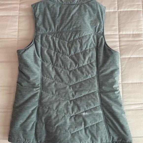 The North Face Pseudio Vest - Picture 3 of 4